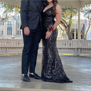 Windsor Black prom dress